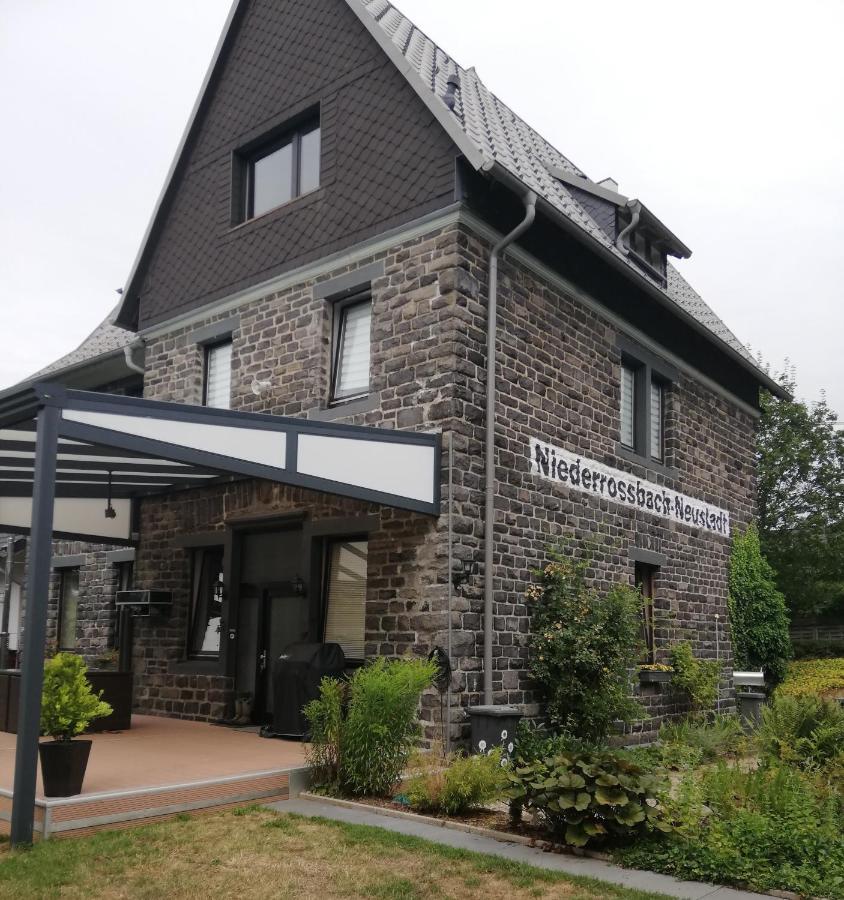 Fewo Im Alten Bahnhof Niederrossbach Exteriör bild
